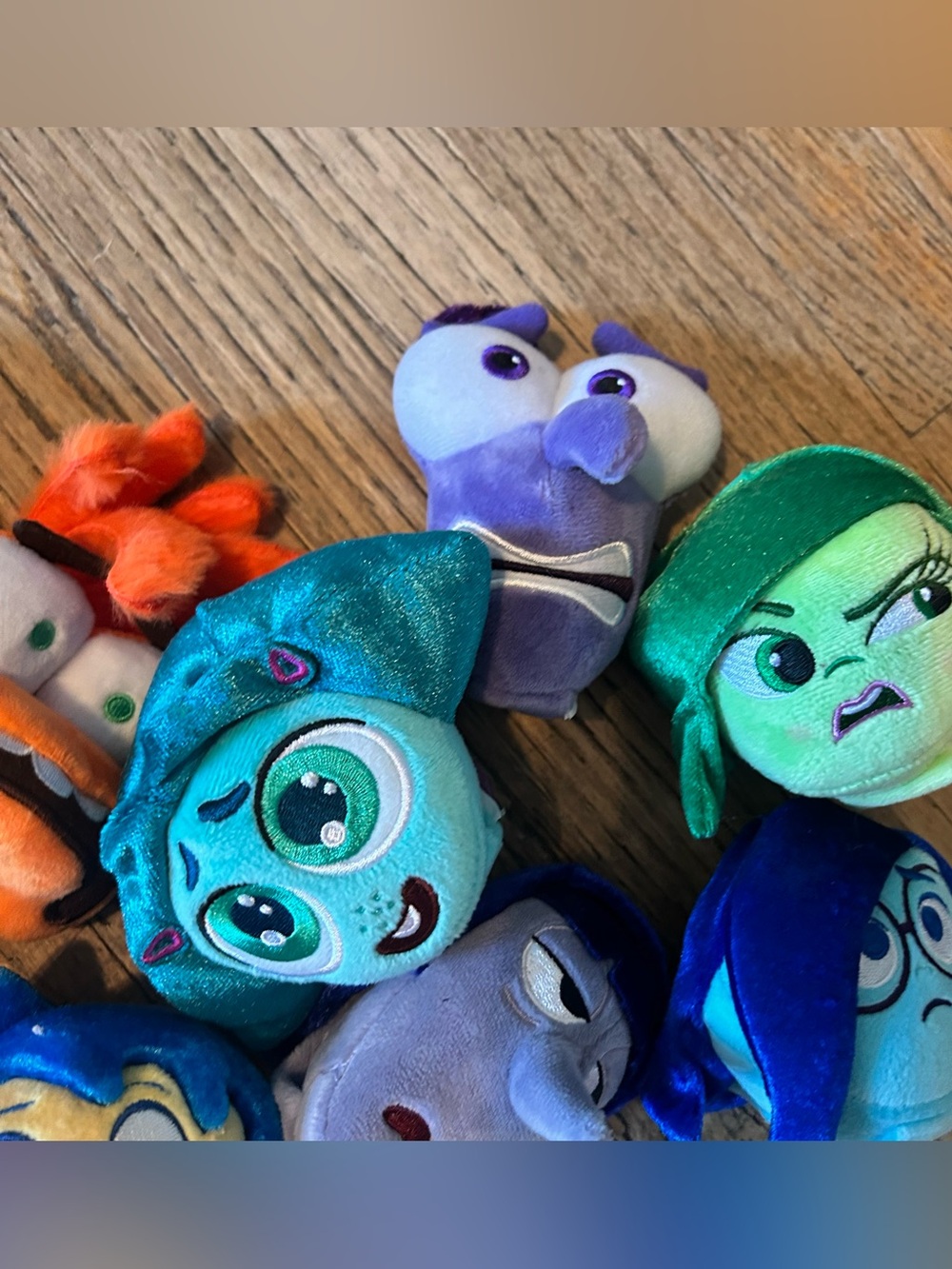 Disney Inside Out 2 Plush headbands Emotions Assortment - Multicolor - Picture 14 of 16